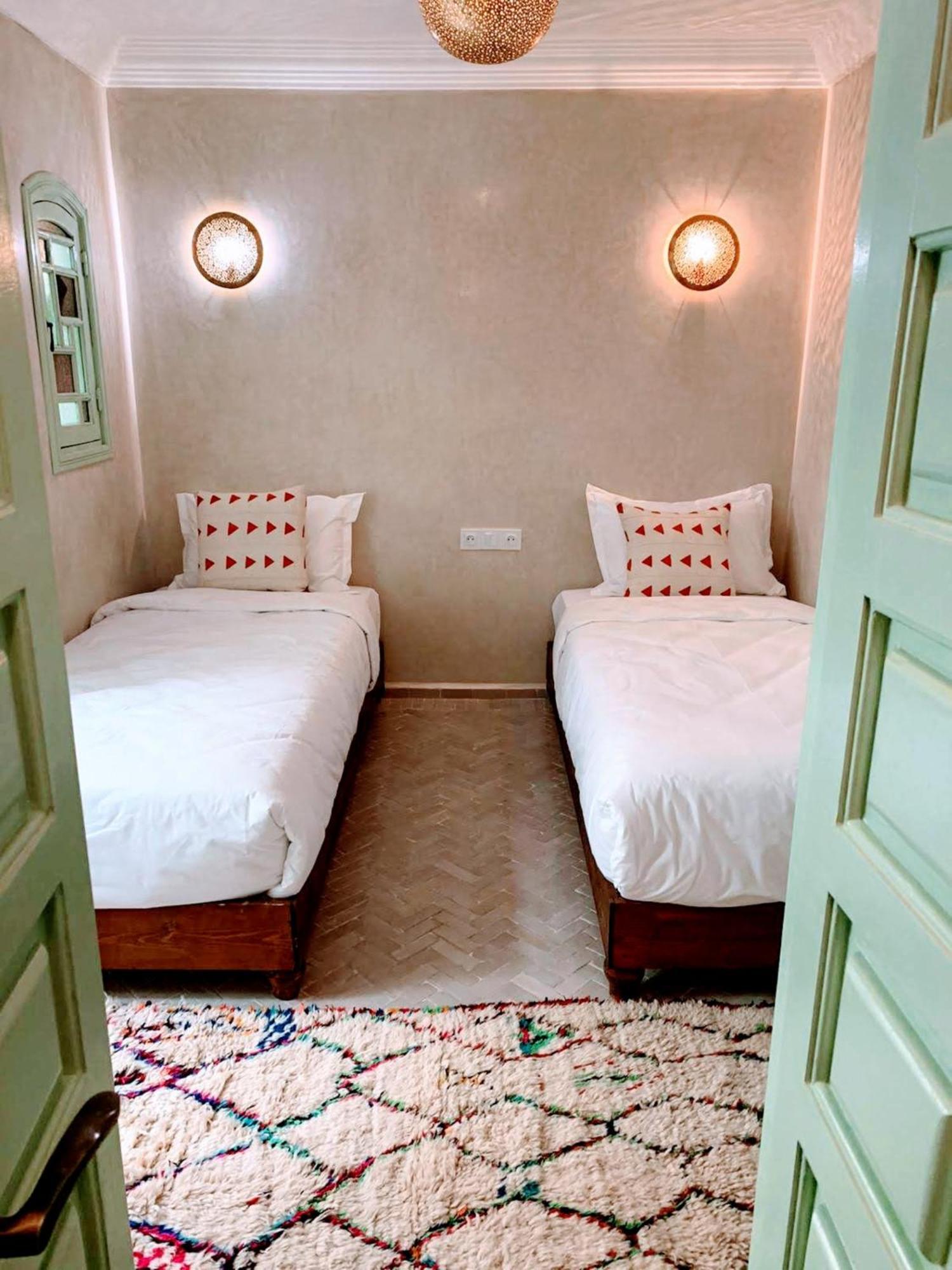 Riad With 3 Swimming Pools 마라케시 외부 사진