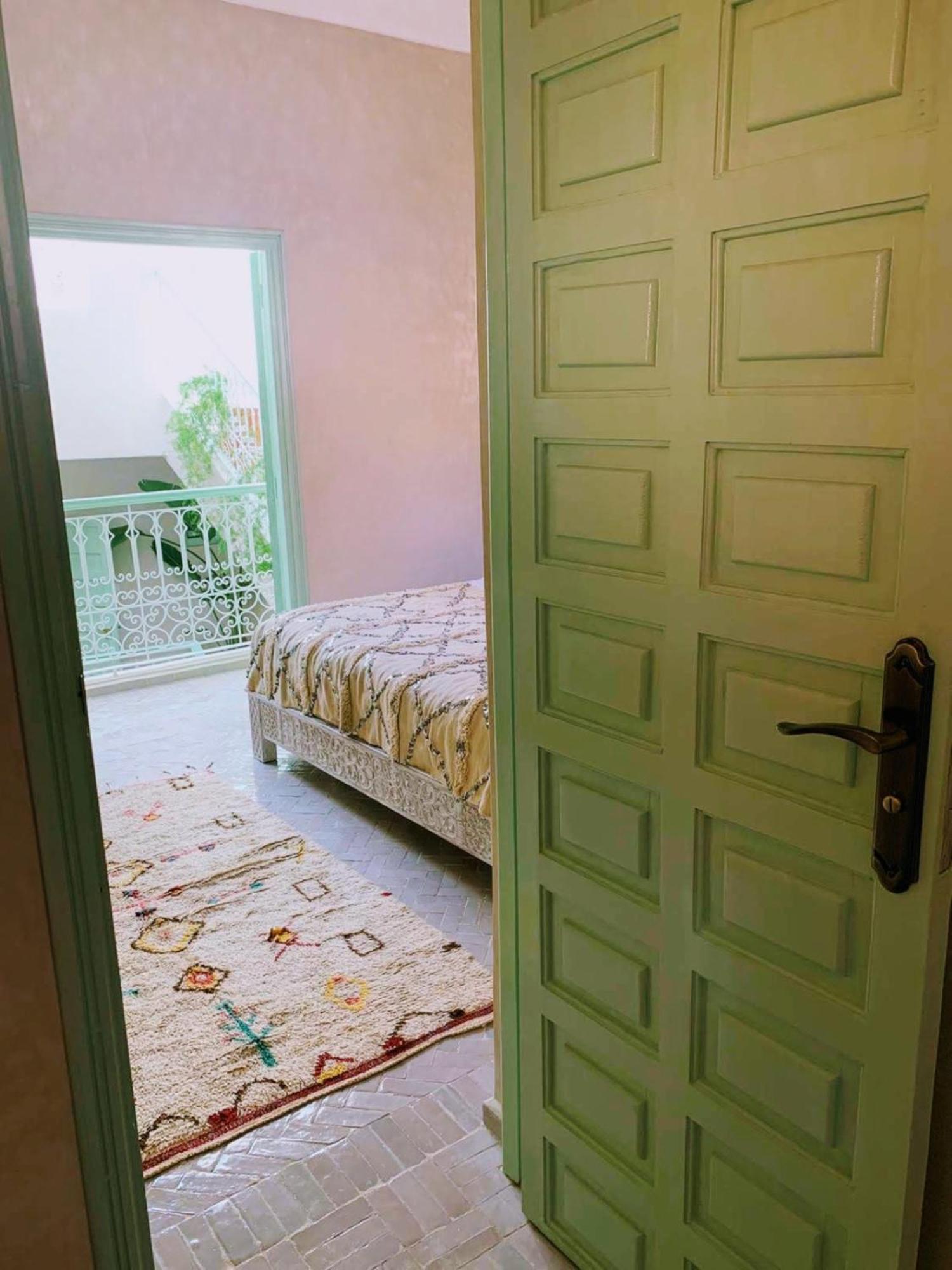 Riad With 3 Swimming Pools 마라케시 외부 사진